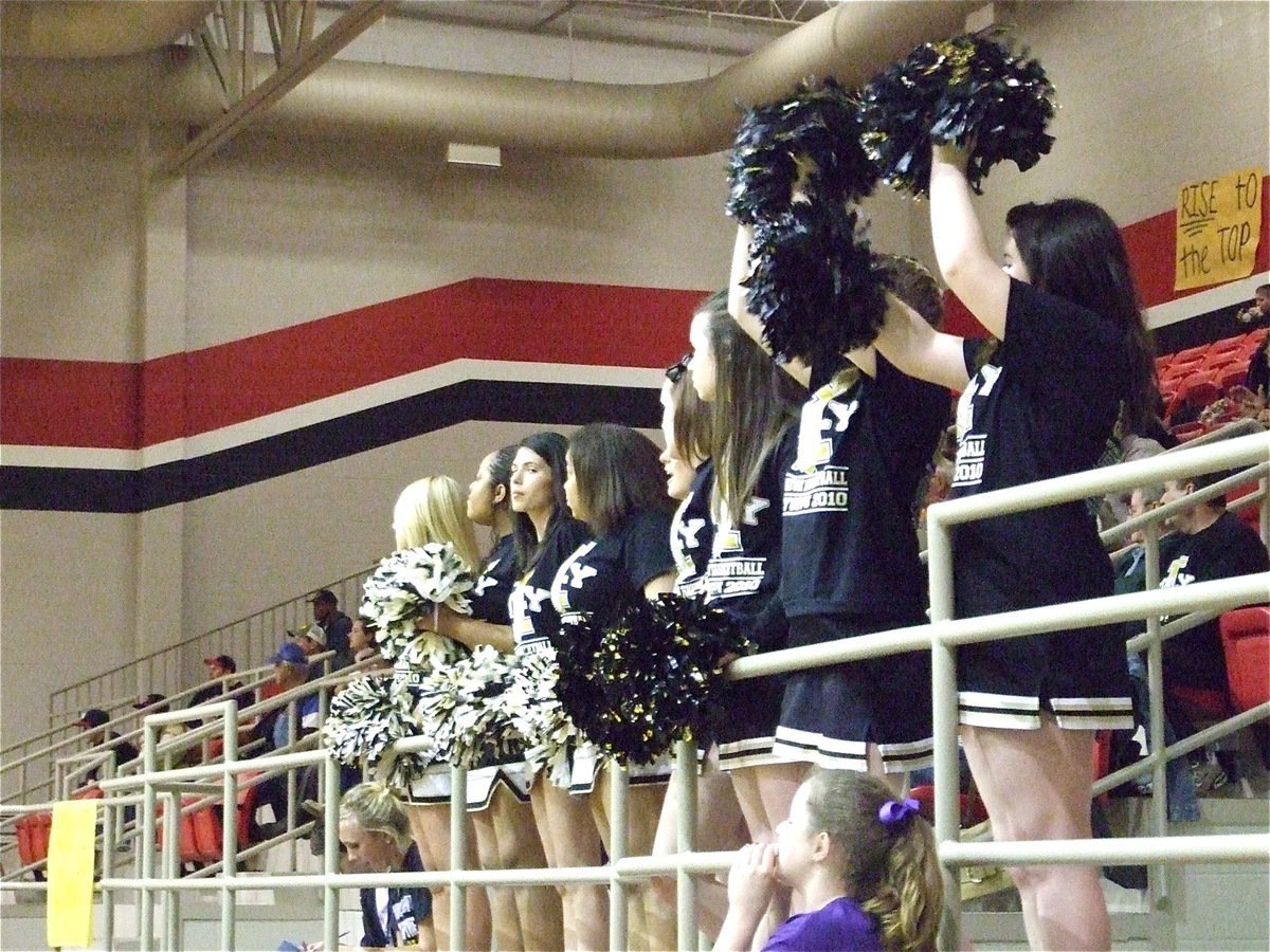 Image: Celebrating a score — Italy’s cheerleaders celebrate a Lady Gladiator score.