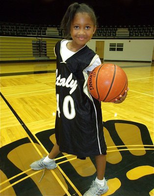Image: This is my destiny! — Future Italy Lady Gladiator Destiny Harris is ready to fulfill her destiny on the court.