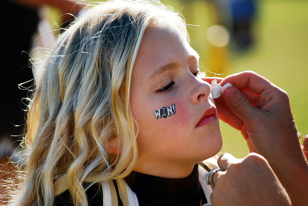 Image: Get your gameface on — Annie Perry puts on her gameface.