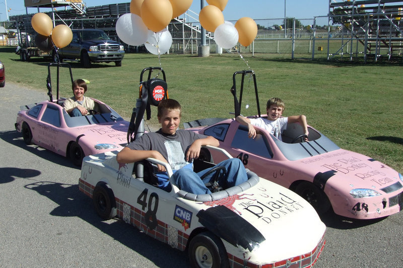 Image: Mini cars — The Plaid Donkey from Waxahachie participated in the parade.