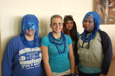 Image: Blue for you — 9th grade participants are quite blue.