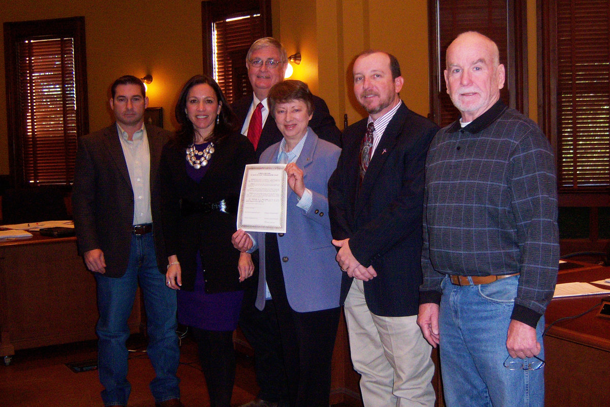 Image: Sanctity of Human Life Week in Ellis County — L-R: Commissioner Dennis Robinson, pct. 1; County Judge Carol Bush; Commissioner Bill Dodson, pct. 2; Donna Young, Women’s Resource Center; Commissioner Heath Sims, pct. 3; Commissioner Ron Brown, pct. 4.