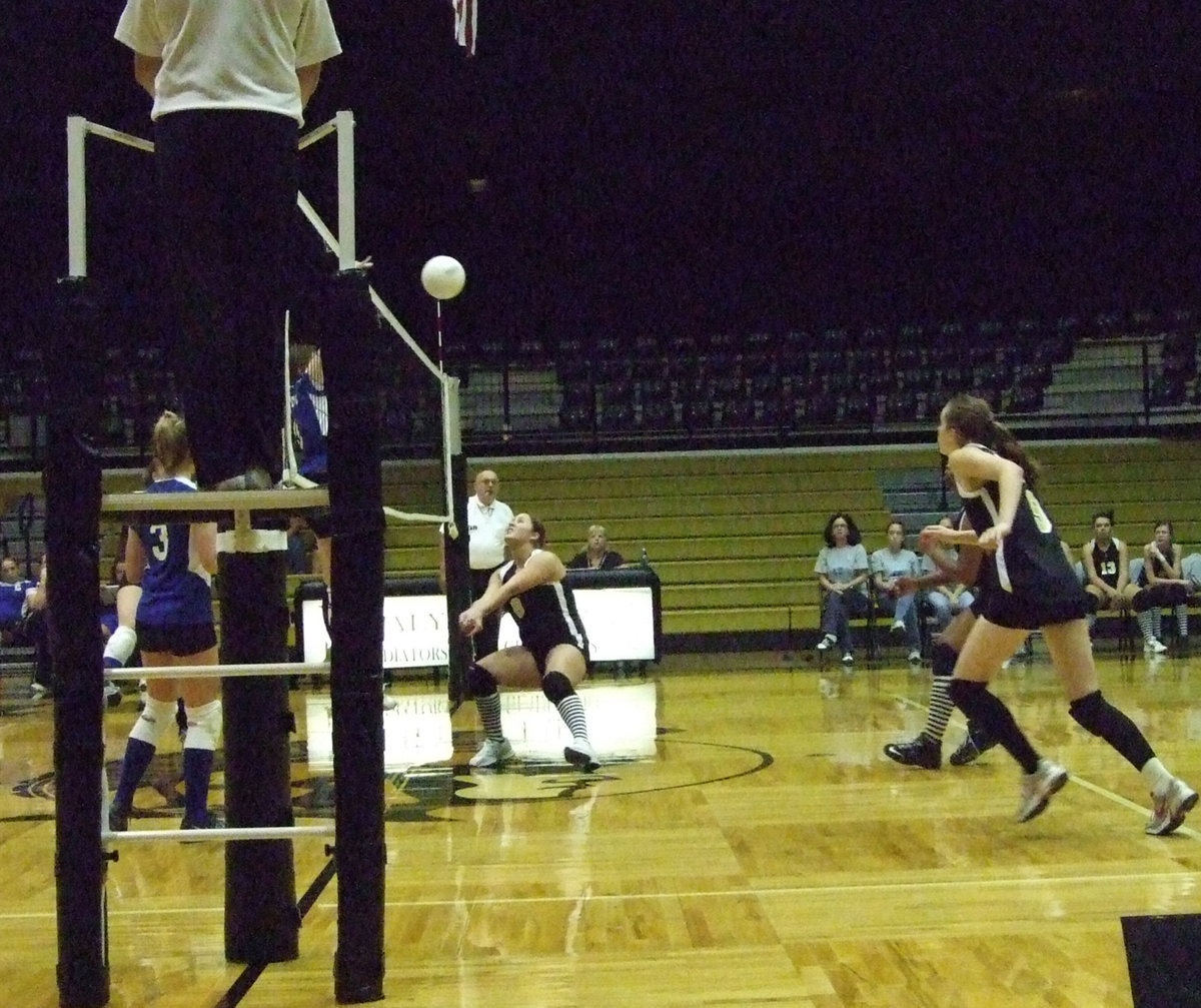 Image: Garza is ready — Angelica “Jelly” Garza had 2 kills and 1 ace serve on Tuesday night.