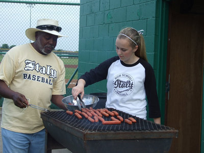 Image: Mr Green and Kelsey Nelson — Hot dogs were a big part of the evening.