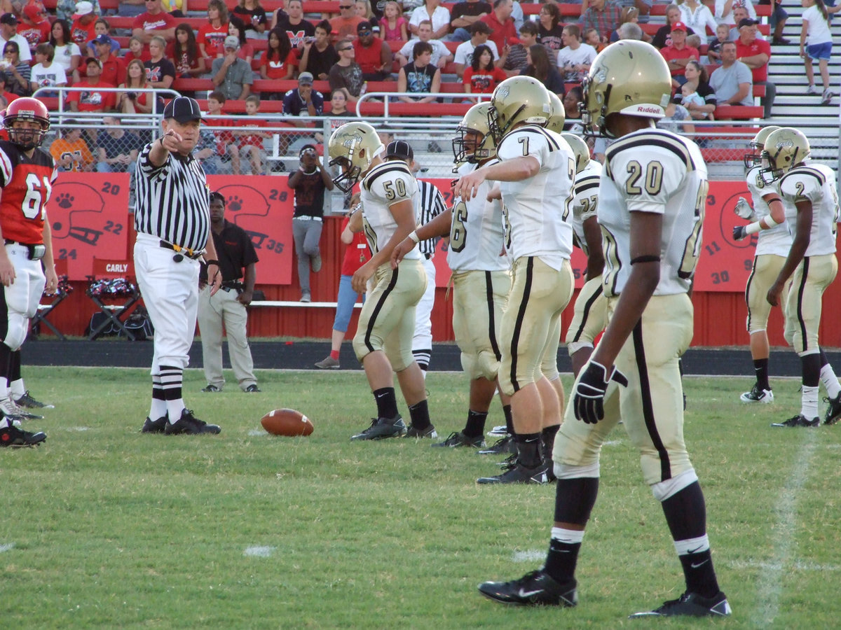 Image: Are you ready? — We’re ready for some football! Gladiators’ center Ethan Simon(50) leads Italy’s offense up to the line.