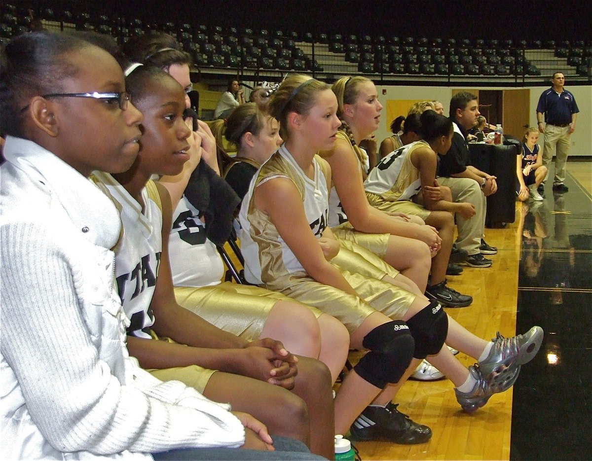 Image: 7th grade girls — Italy’s 7th grade is loaded with weapons.