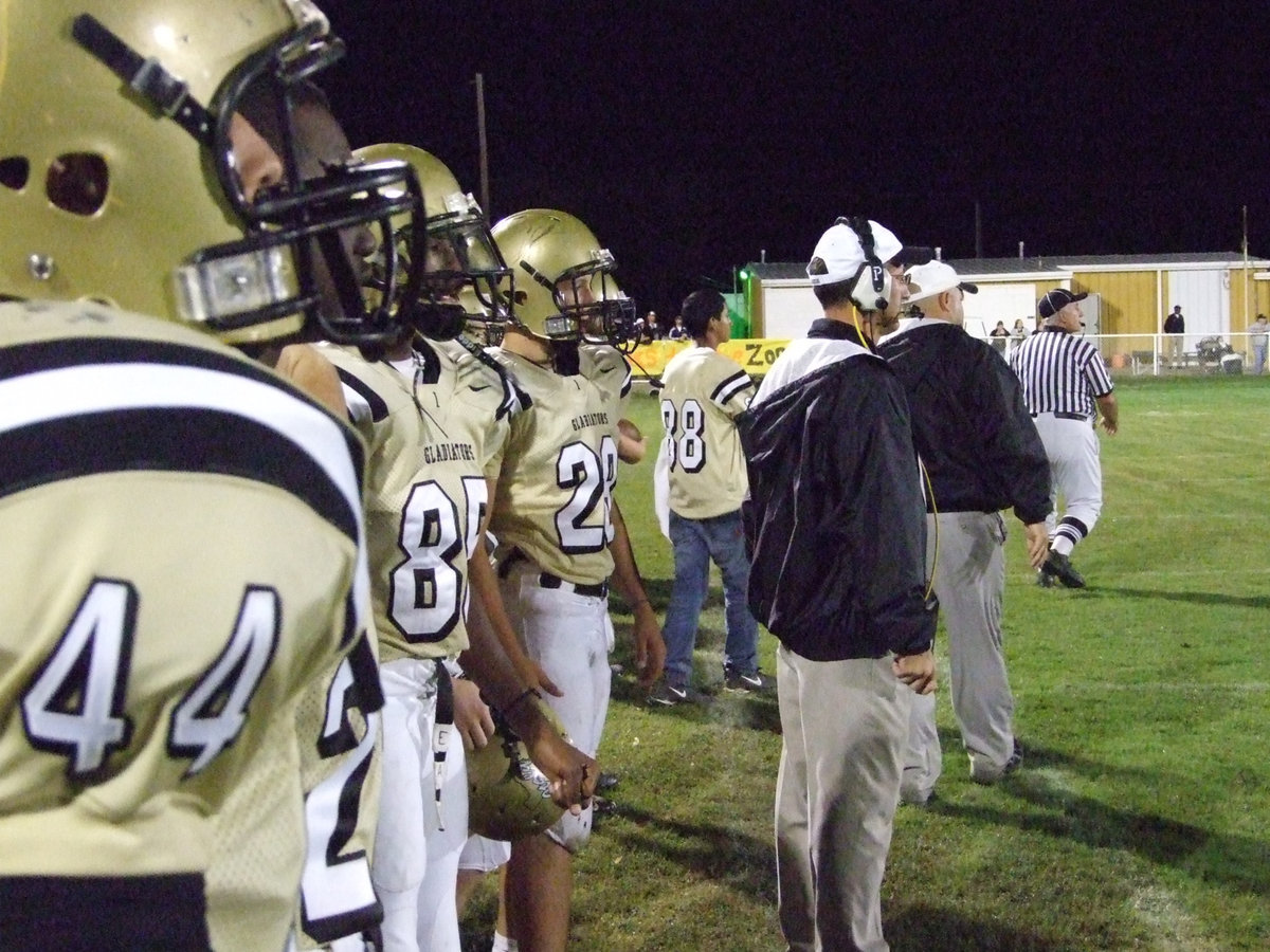 Image: Ready to make a move — The Italy Gladiators won the battle against the Hubbard Jaguars on Friday night, ending with a 51-12 victory.  Italy is now 3-0 in district play, 4-2 overall.