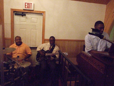 Image: This band is awesome — Shedrick Walker, Jimmy Ward and Javor McCoy blessed the crowd with their incredible talents.