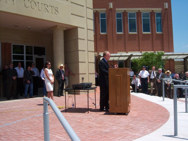 Image: Staubach at the podium