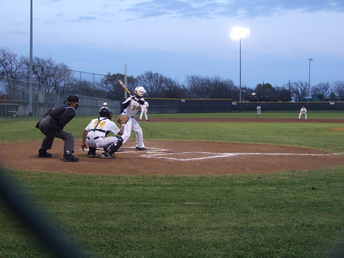 Image: I’ve got this — This ball comes right down the line.