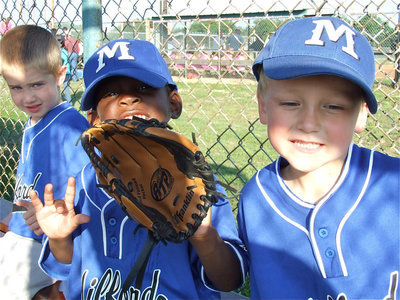 Image: Lil’ Bulldogs — Milfords T-Ball boys get the job done against Italy.