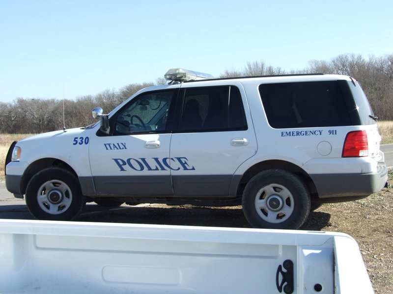 Image: A Job Well Done — Italy’s Police Depatment exits the scene after responding to a wreck on I-35 Friday morning near the tail end of Chambers Creek Bridge.