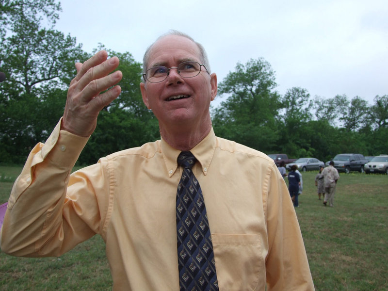 Image: Pastor Ronnie Dabney — Pastor of First Baptist Church of Italy, Brother Dabney lifts his voice in praise.