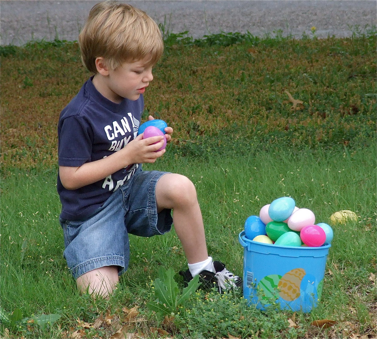 Image: A good problem — Jon Hernandez is trying to figure out how to fit more eggs into his basket.