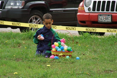 Image: So many eggs — Kourtni Kimmons may need a bigger Easter basket.