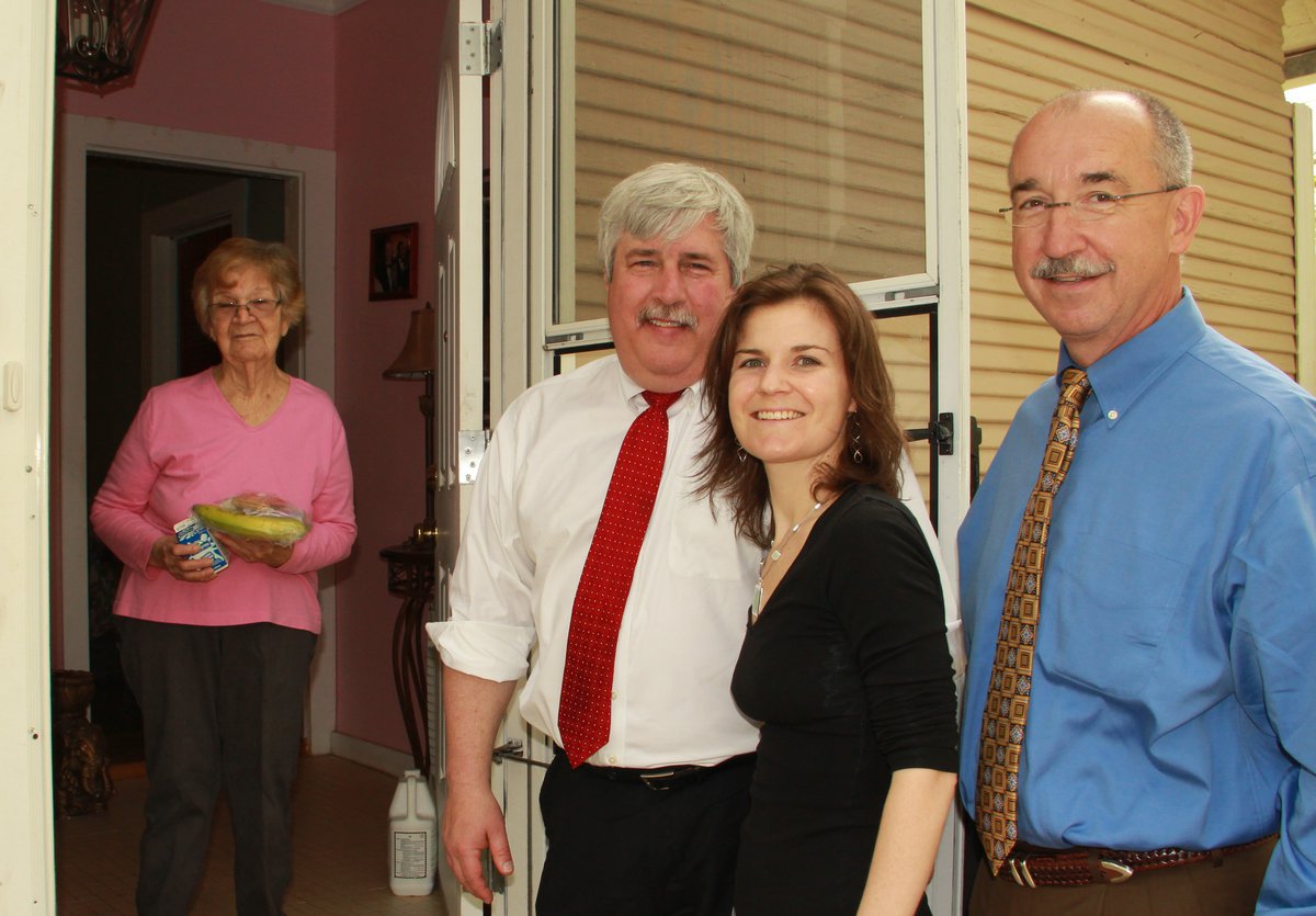 Image: MOWAA representatives and Vinsen Faris of Meals-on-Wheels deliver meals for inaugural trip in new vehicle.