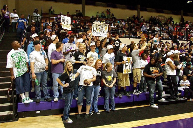 Image: Let’s get rowdy! — Italy’s fans were in full force in Stephenville.