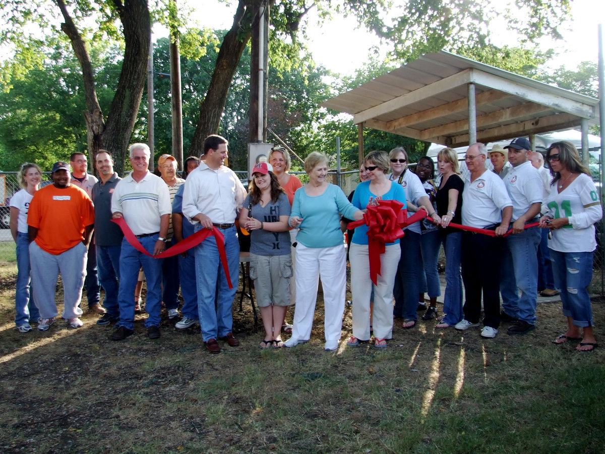 Image: Wanda Cut the Ribbon — Wanda Scott did the honors of cutting the ribbon.