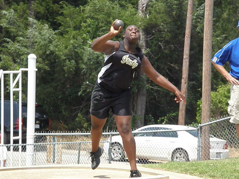 Image: Jimesha Reed — Jimesha Reed didn’t hold anything back at Regional throwing a personal best.