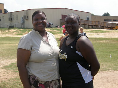 Image: Mom and Superstar — Brendetta Reed and her Regional track qualifying, superstar daughter, Jimesha Reed.