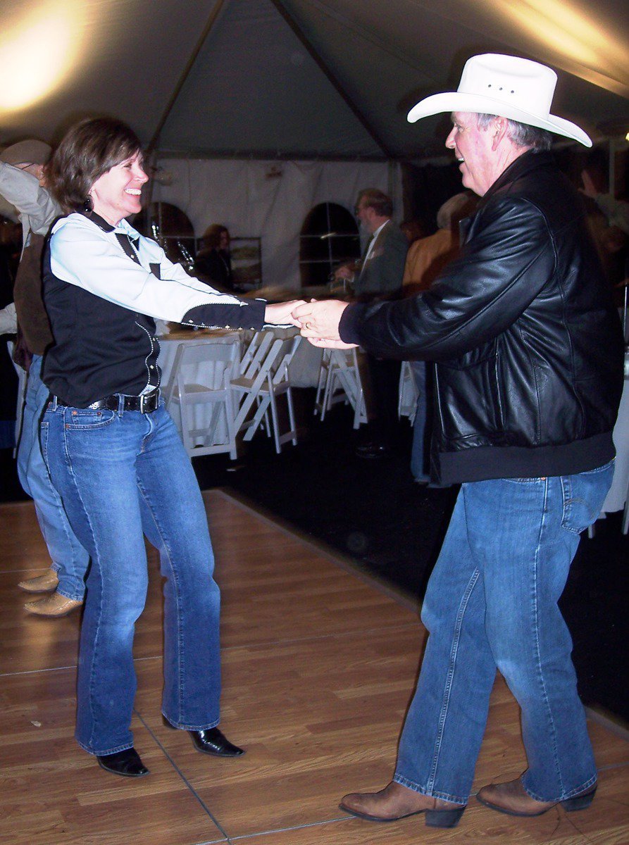 Image: Dancing “Under the Stars”