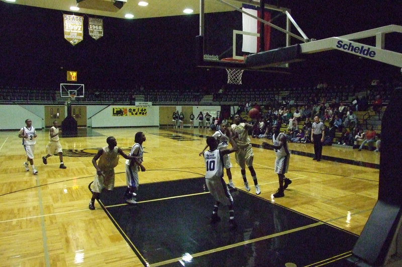 Image: Jasenio Anderson Is Money — Italy Sophomore Jasenio Anderson is money as he banks in a shot against the tigers.