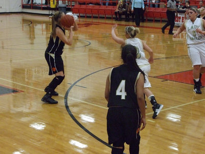 Image: DeMoss drops the bomb — Italy Senior Captain Becca DeMoss drops the three ball against Valley Mills.