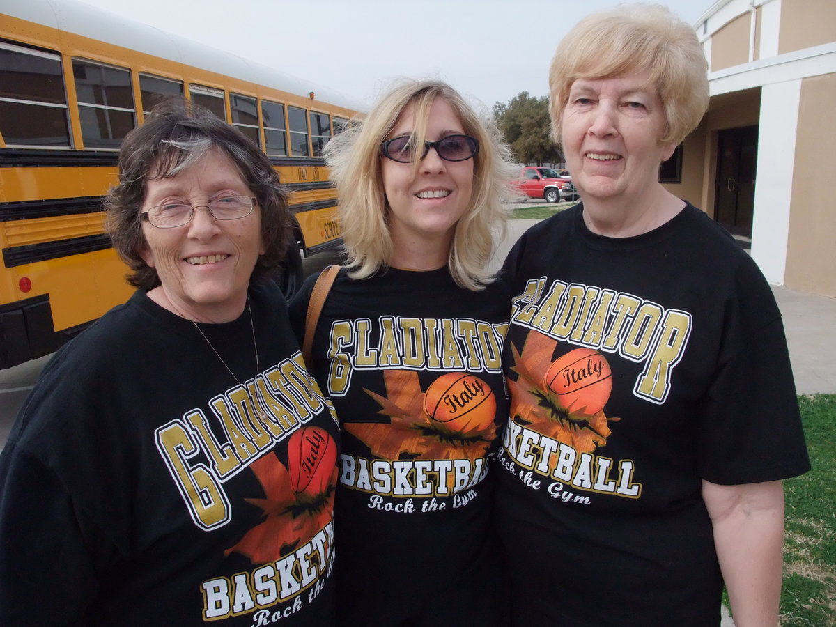 Image: The Gladiator Faithful — Karen, Kristi and Birdie, the Ladies behind the Legends.