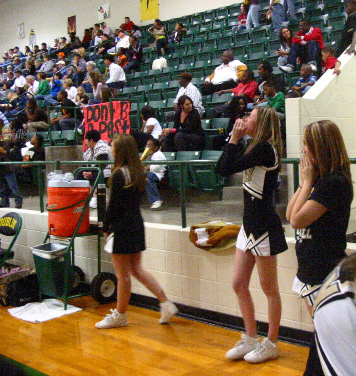 Image: Yelling support — Fans and cheerleaders were yelling support to the Italy players all game.