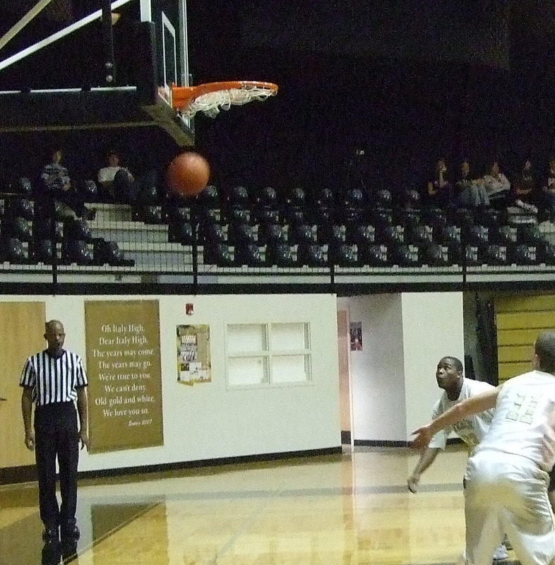 Image: Bobby &amp; Brandon — Bobby Wilson and Brandon Souder were prepared for a missed Itasca free throw.