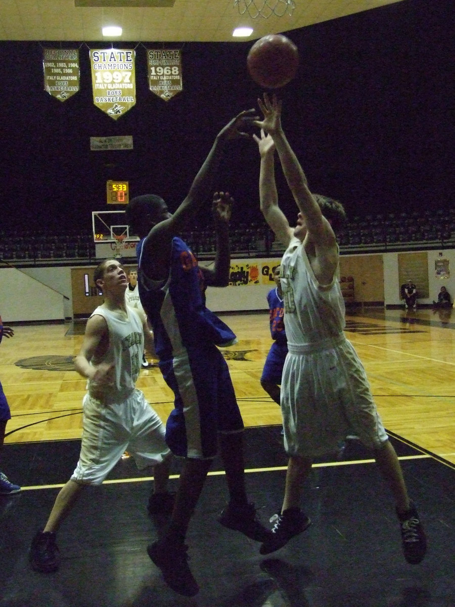 Image: Ashcraft all the time — Ryan tries to thwart the outlet pass from Gateway. Ryan and his teammates were always hustling for Coach Mayberry.