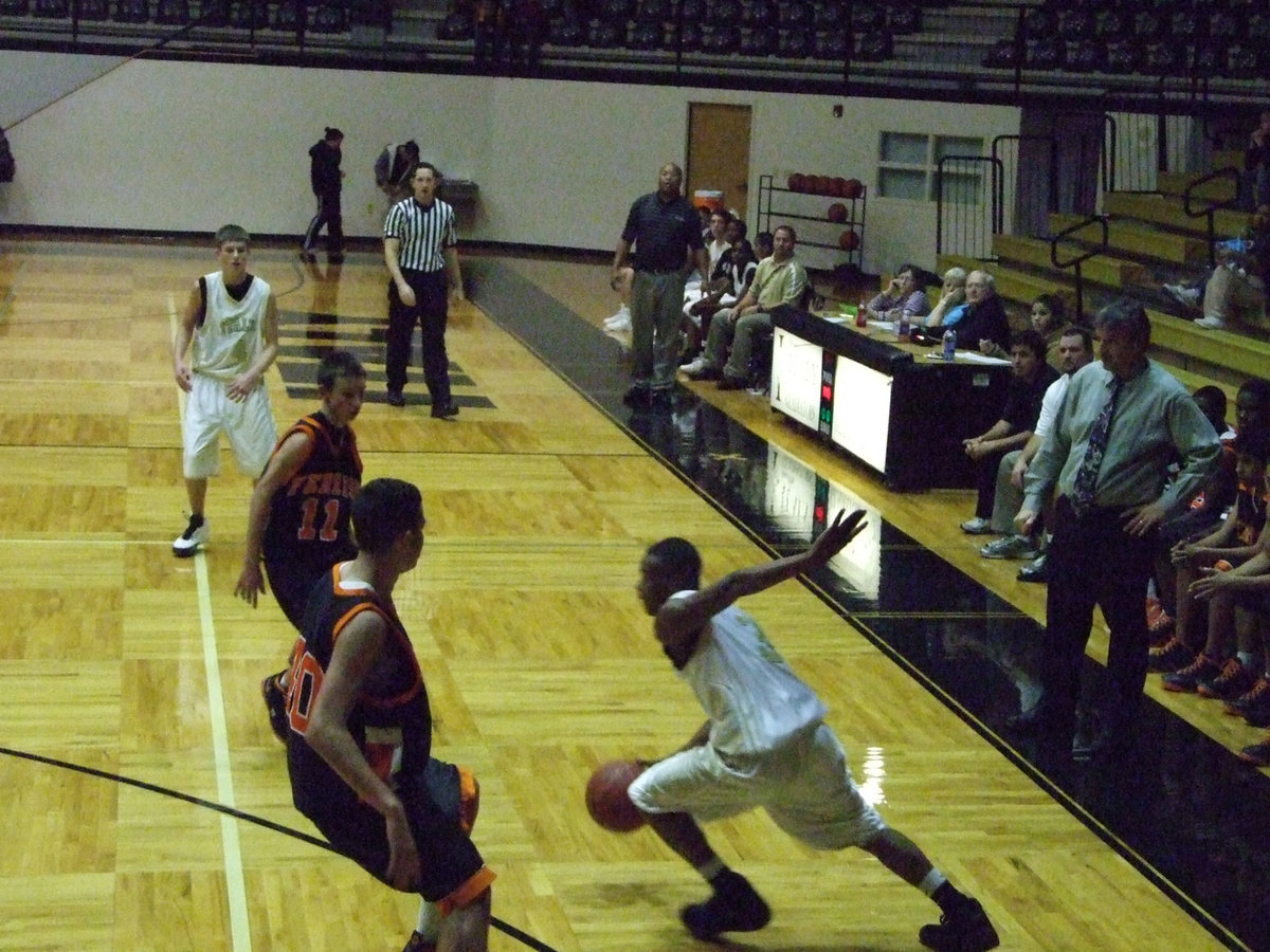 Image: Sephus sprints — Deandre Sephus #3 sprints through the Ferris defense.