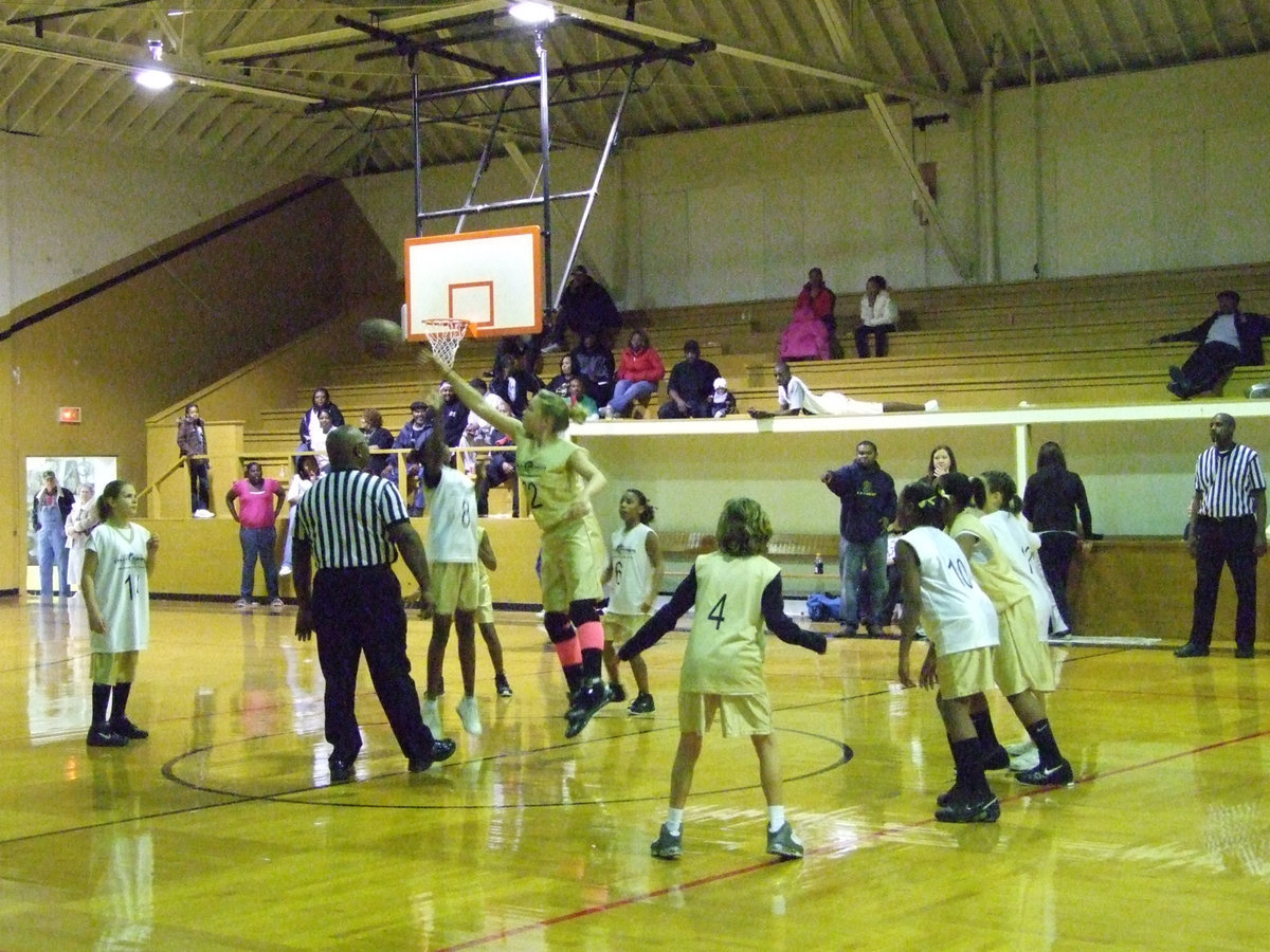 Image: Jac Attack — Italy 23’s #22 Jaclynn “Jac Attack” Lewis wins the opening tip-off and helps her squad win the game by scoring 6-points.