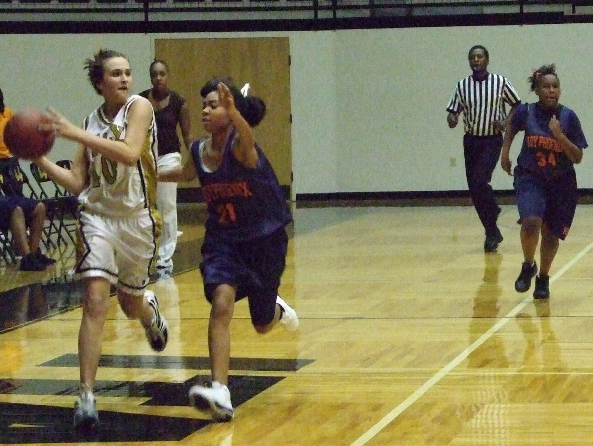 Image: The Gladiator Offense — Brianna Perry contributed 8 points to the score.