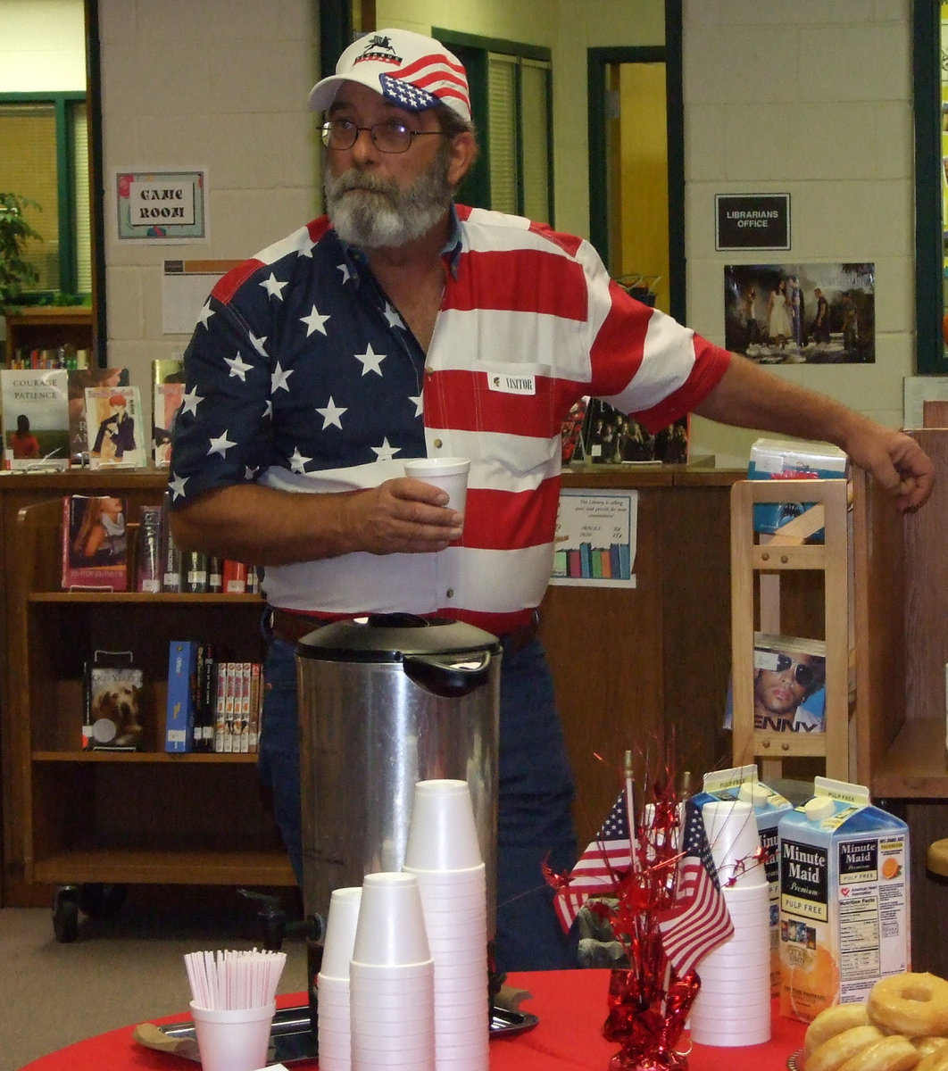 Image: Mark Souder, Sr — Veteran Mark Souder enjoyed refreshments before the ceremony