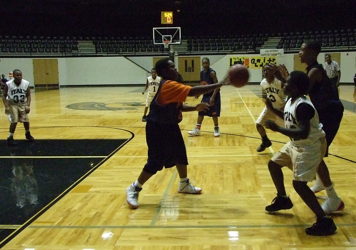 Image: Hampton passes the ball — Italy attempts to pick-off a Hampton pass.