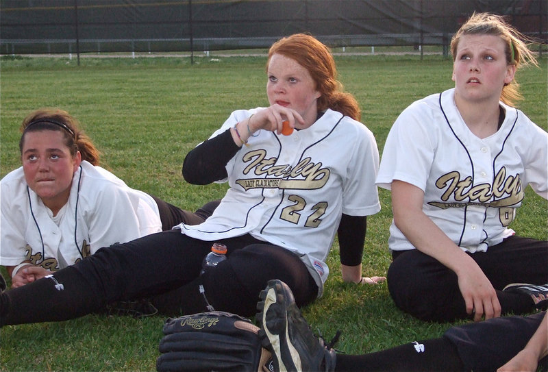 Image: Nikki, Katie &amp; Casi — Nikki Brashear, Katie Byers and Casi Jeffords listen to coaches Andrea Windham and Jennifer Reeves after the game.