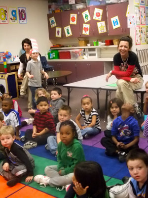 Image: Pre-Schoolers Having Fun — This class is ready for reading.