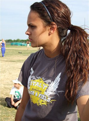 Image: Anna Viers — Anna Viers sports the Italy 2011 Gladiators Track &amp; Field T-shirt in Rio Vista.
