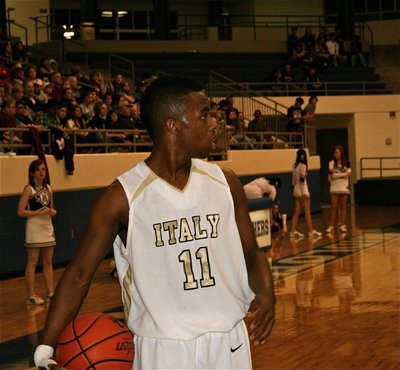 Image: Our ball! — Senior Jasenio Anderson(11) prepares to inbound the ball for Italy.