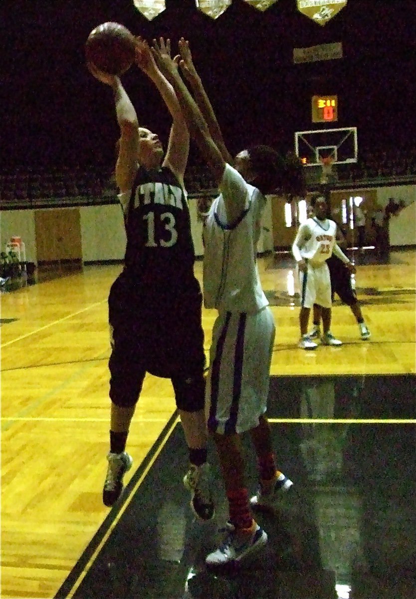 Image: Bailey banks one — Lady Gladiator Bailey Bumpus(13) banks in 2-points during the Italy Invitational Tournament championship game between Italy and Dallas Gateway.