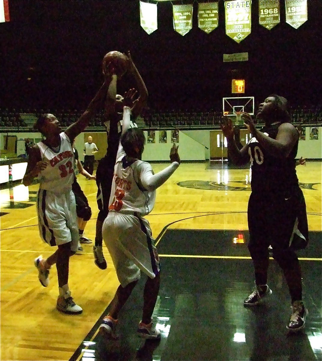 Image: Can’t stop her — Italy’s Jameka Copeland(5) draws a shooting foul against the Gateway defense.