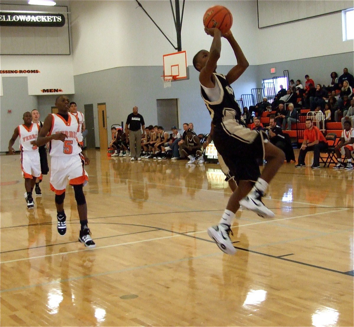 Image: Eric’s all alone — Eric Carson(10) helps lead the Italy JV Gladiators to a fourth round win over the Ferris Yellow Jackets’ Freshman team to help Italy finish in 3rd place during the Ferris tournament.