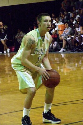 Image: Bubba at the line — Italy’s Bubba Itson(1) eyes the target.