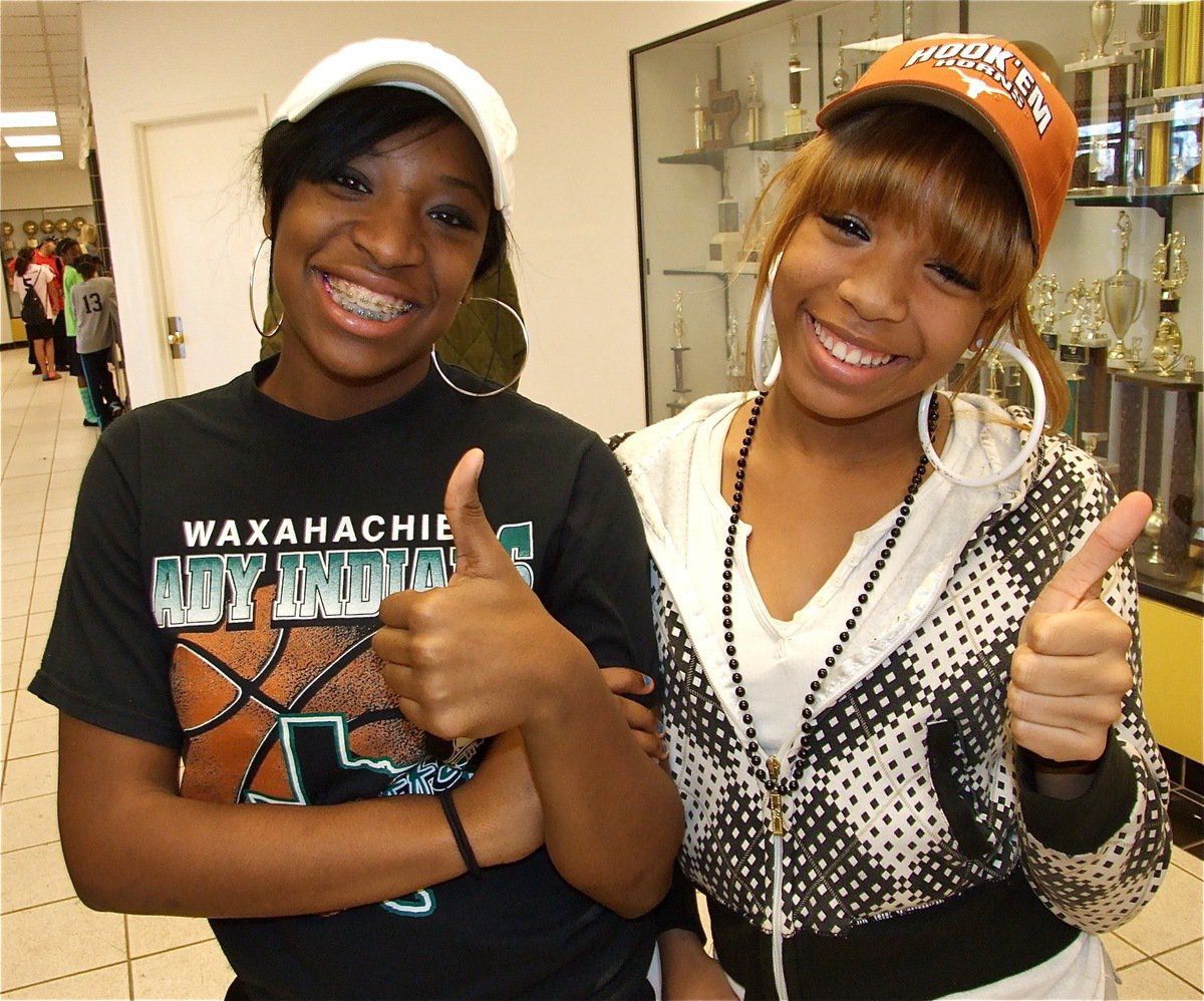 Image: Jameka and Ryisha — Authentic Lady Gladiators stop by to check out the future Italy High School stars that are currently playing in the IYAA. Jameka Copeland plays for the varsity Lady Gladiators’ squad and Ryisha Copeland plays for the JV Lady Gladiators.