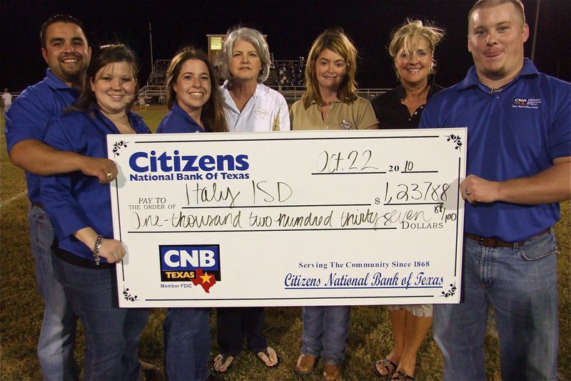 Image: Citizens National Bank of Texas makes Texas-sized contribution — Italy ISD receives a contribution, in the amount of $1,237.88, from Citizens National Bank of Texas (CNB of Italy). Presenting the check to IHS Board Member Cheryl Owens, IHS Principal Tanya Parker and Italy’s Stafford Elementary Principal Tammy Wallis are CNB representatives Diego Garcia, Amber Reeves, Sarah Romero, and Parker Reeves.