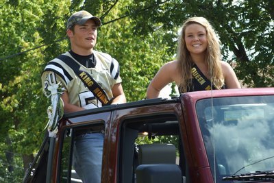 Image: Ethan &amp; Shelbi — 2010 Homecoming King &amp; Queen Nominees Ethan Simon and Shelbi Gilley make their way toward downtown Italy during the Homecoming parade.