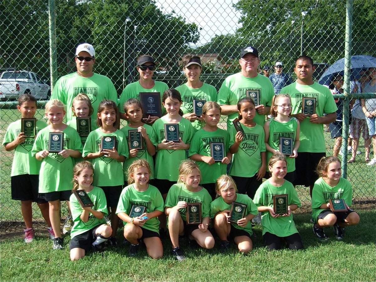 Image: Diamond Divas — Ennis RP Electric Diamond Divas earn 3rd Place in the IYAA hosted girls 8u district softball tournament in Italy.