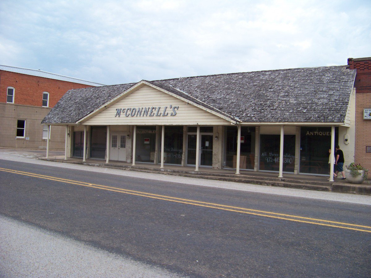 Image: 101 Main Street, Italy, Texas — Plans for future development by an individual investor is being discussed for this property.