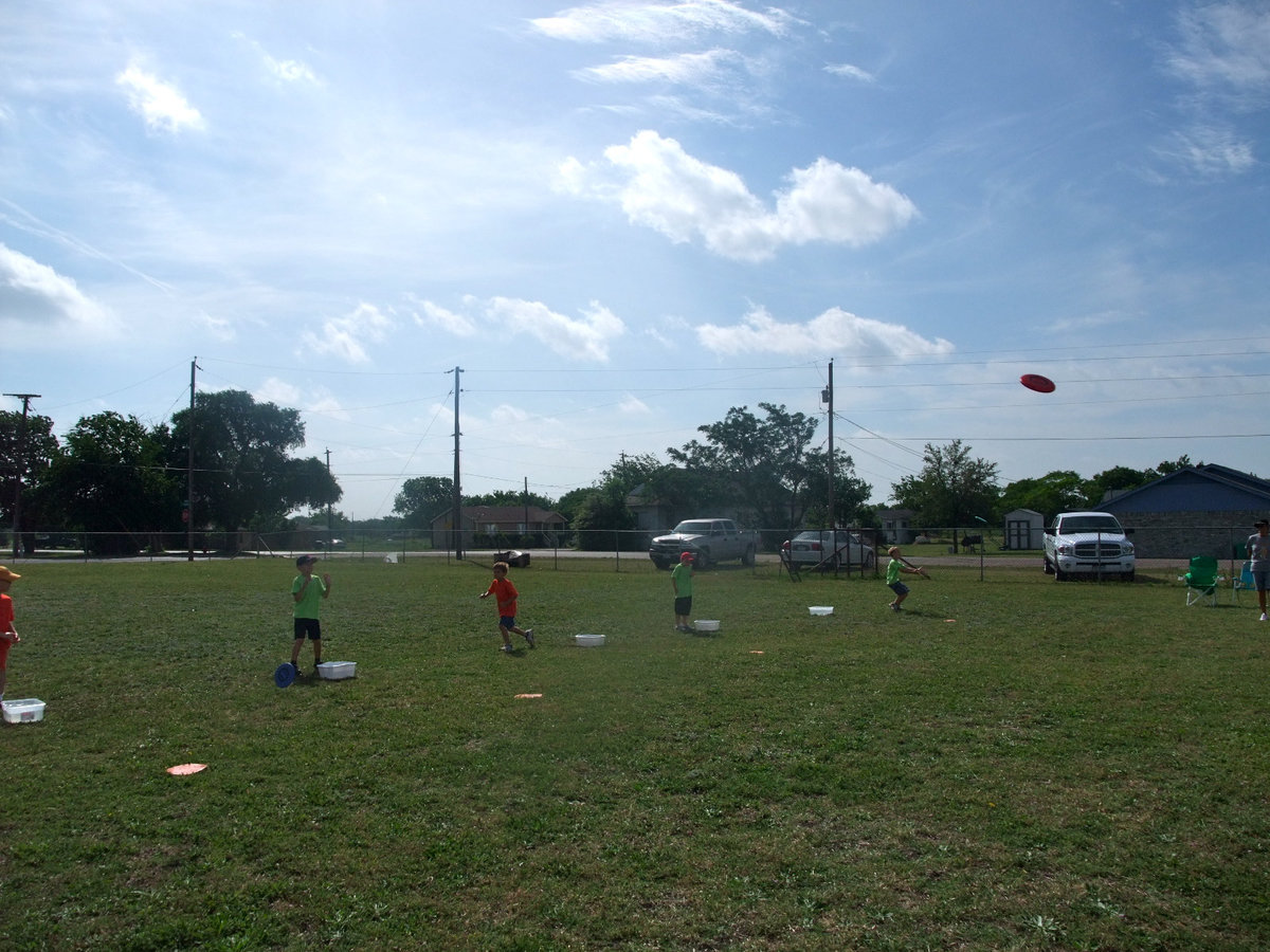 Image: More Flying Frisbees